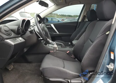 2010 Mazda 3 S z USA, uszkodzony, nr VIN JM1BL1H59A1334495